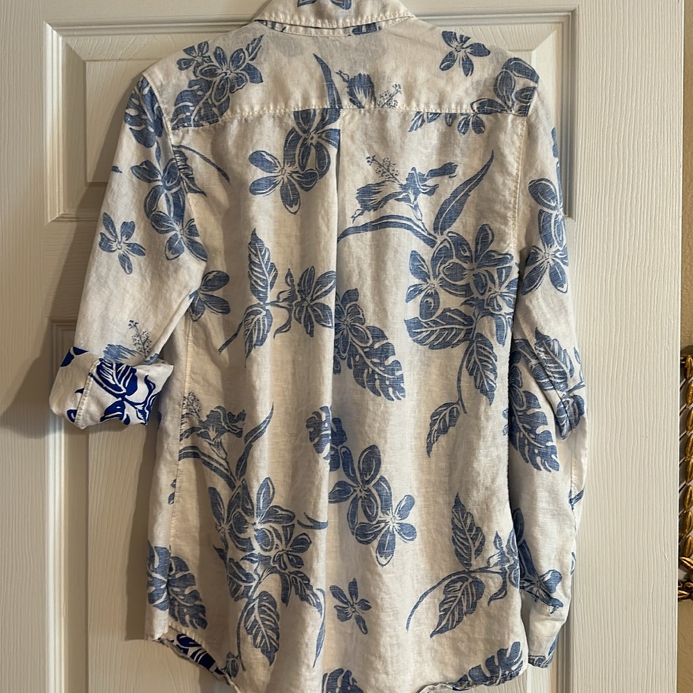 Tommy Bahama Reverse Print Button Down - image 4